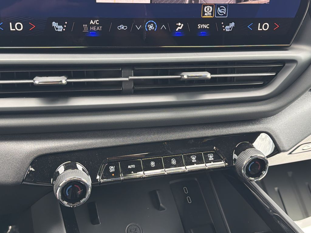 2026 Chevrolet Silverado EV LT - Photo 6