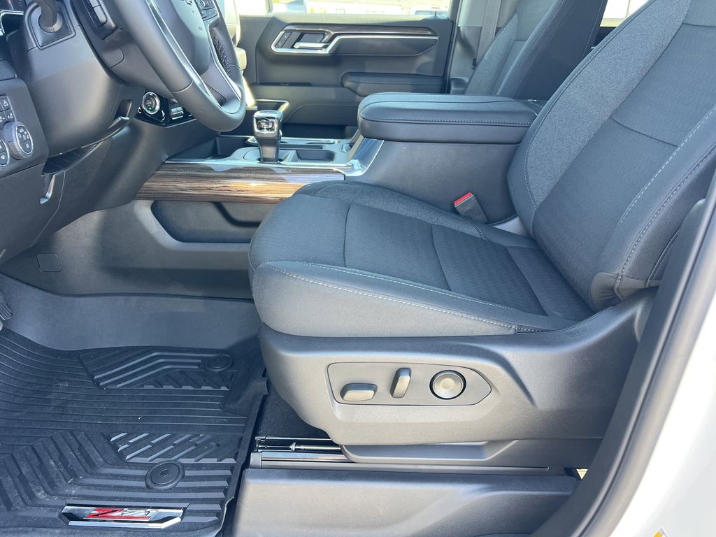 2026 Chevrolet Silverado 1500 RST - Photo 17