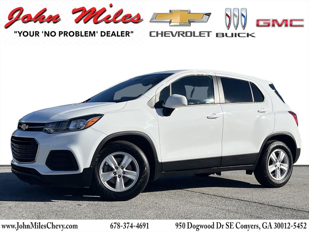 2021 Chevrolet Trax LS's photo