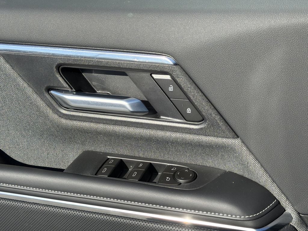 2026 GMC Sierra EV Elevation - Photo 13