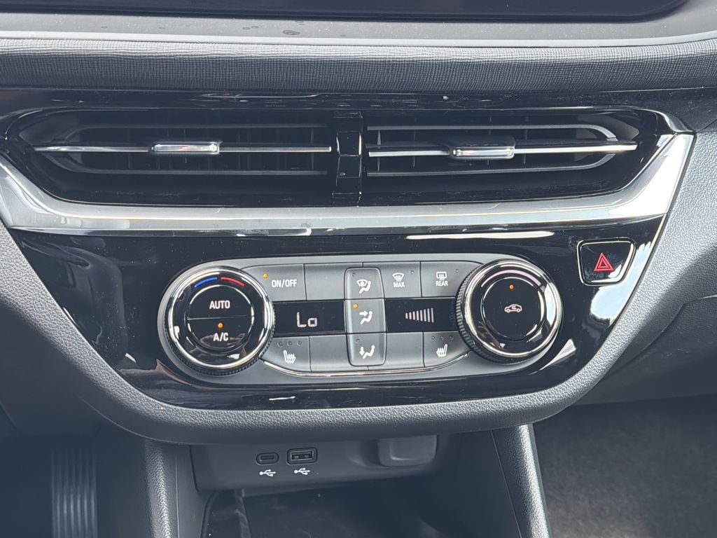 2026 Buick Envista Sport Touring - Photo 6