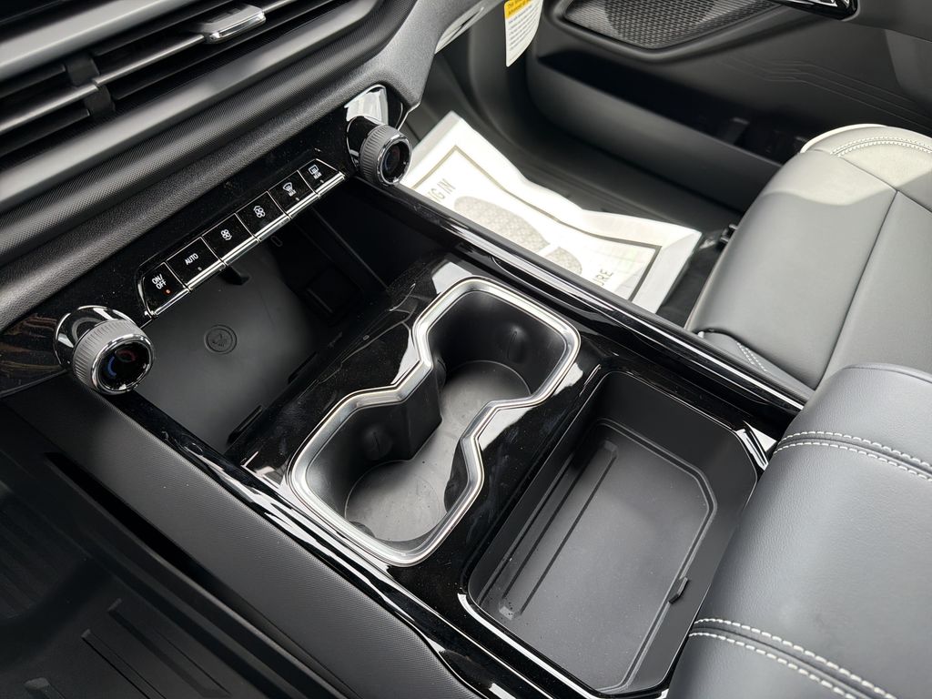 2026 Chevrolet Silverado EV LT - Photo 7