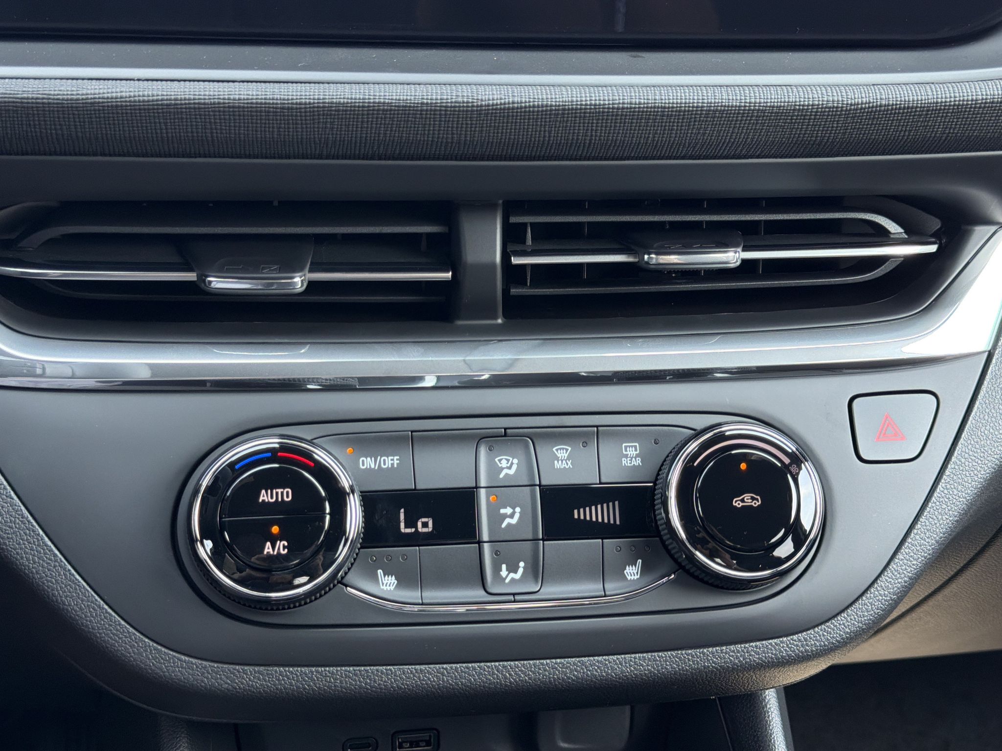 2026 Buick Envista Preferred - Photo 6