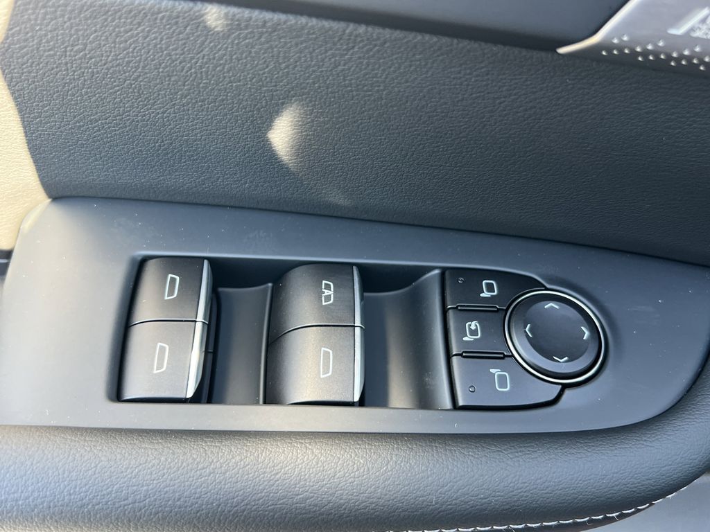 2026 Buick Enclave Avenir - Photo 16