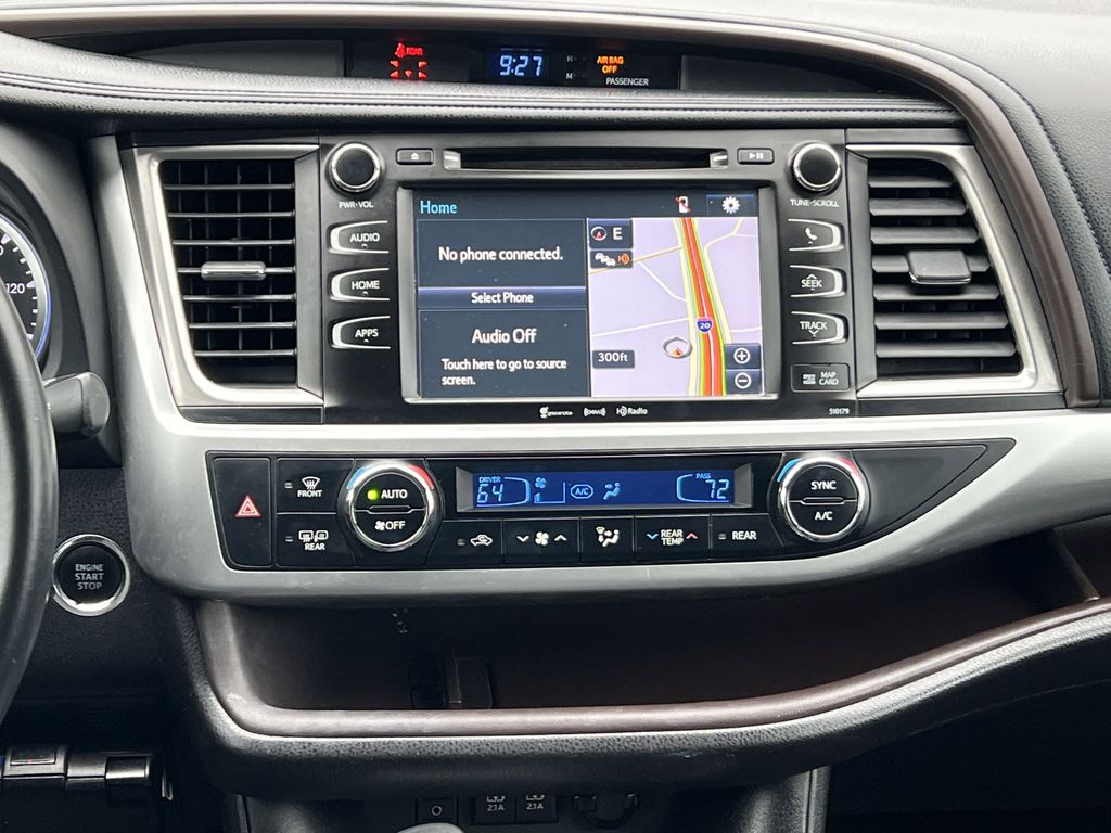 2018 Toyota Highlander SE XLE photo 2
