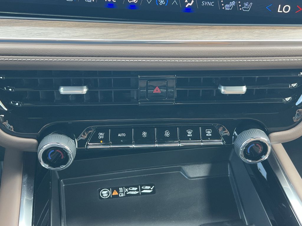 2025 Chevrolet Suburban High Country - Photo 6