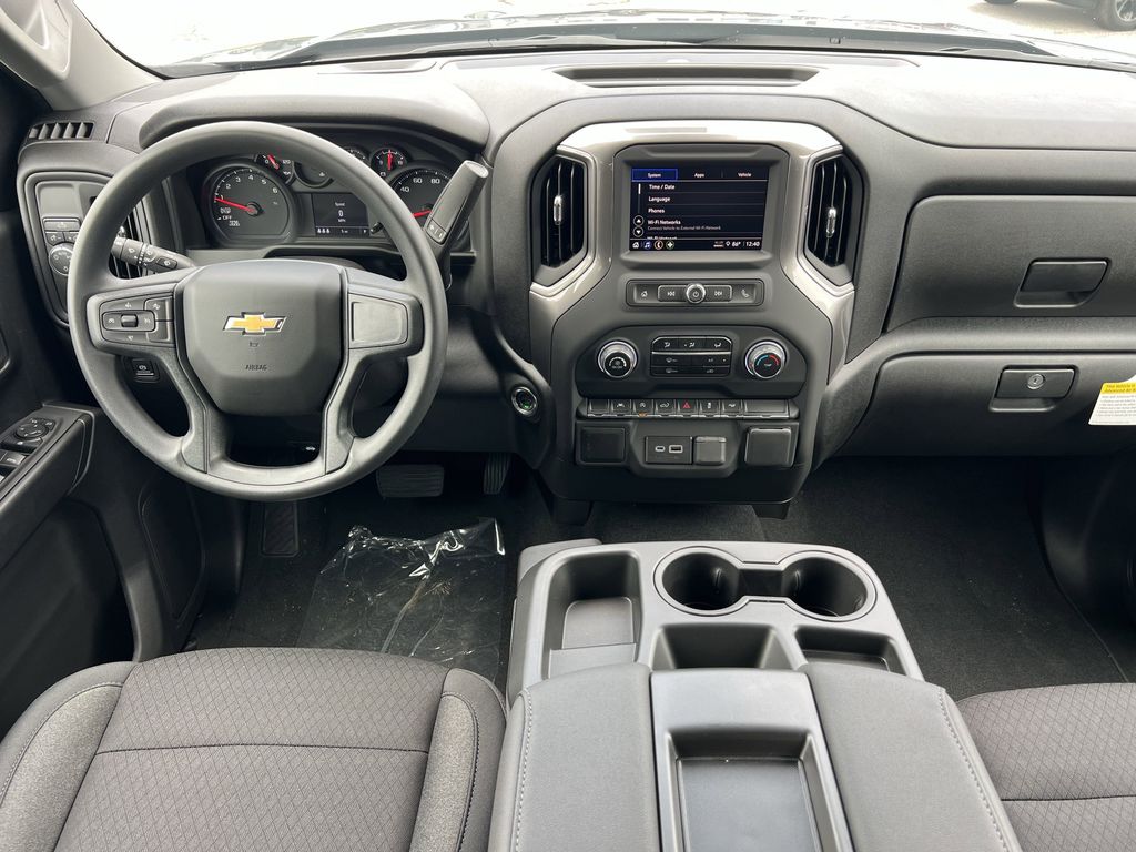 2026 Chevrolet Silverado 1500 Custom photo 2