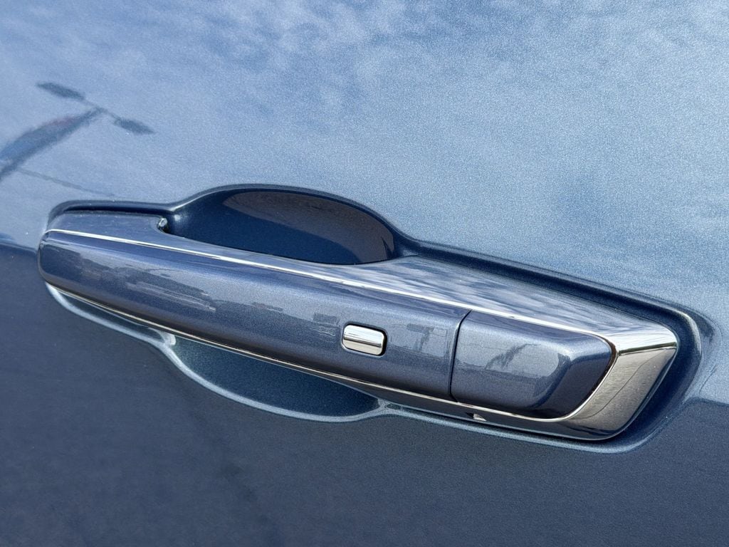 2026 GMC Acadia Denali Ultimate - Photo 28