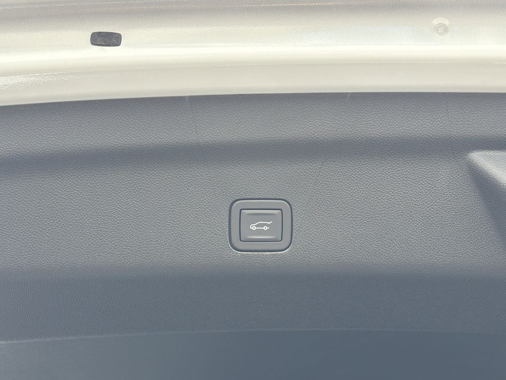 2026 Chevrolet Tahoe High Country - Photo 21