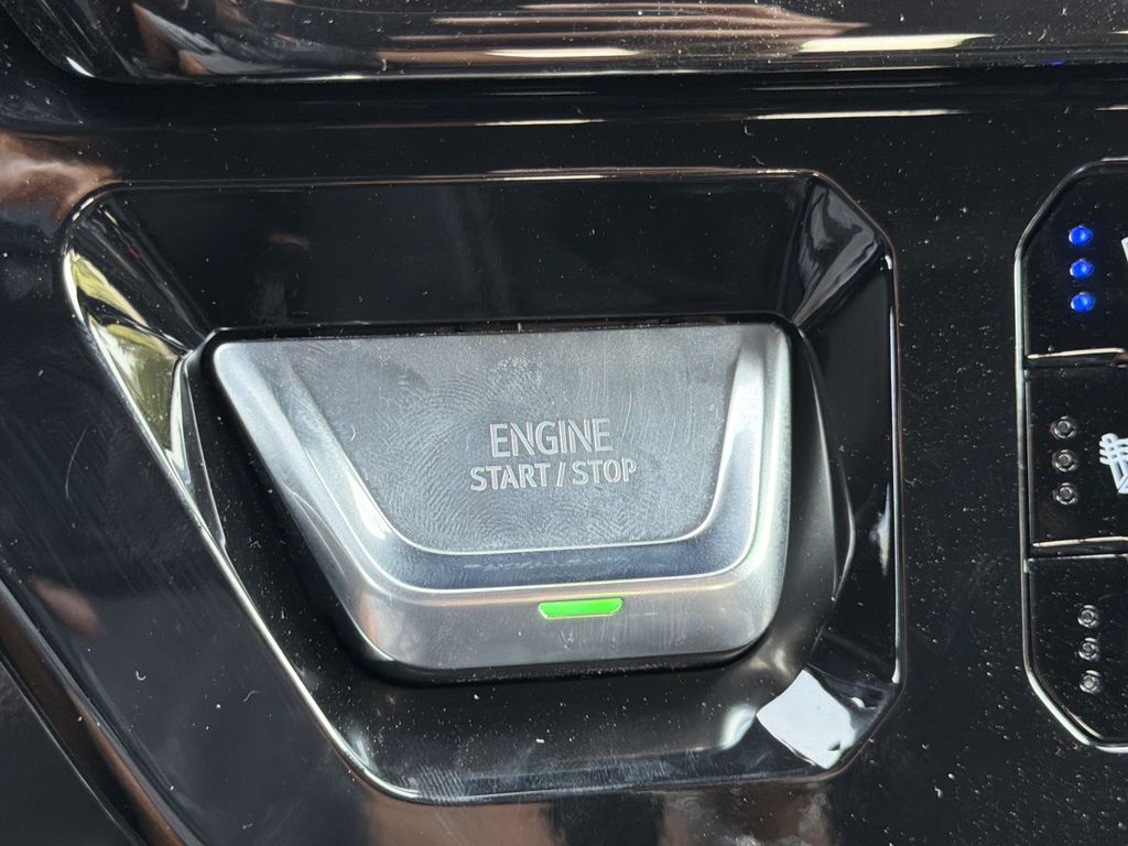 2026 GMC Sierra 1500 AT4 - Photo 8