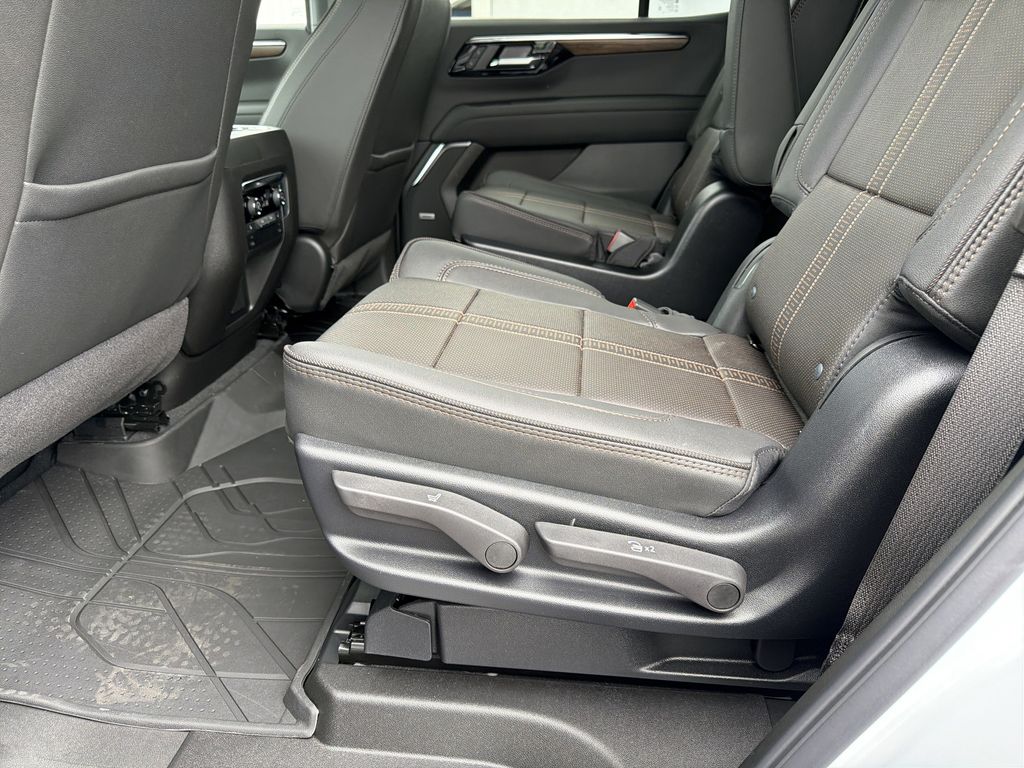 2026 Chevrolet Tahoe High Country - Photo 18