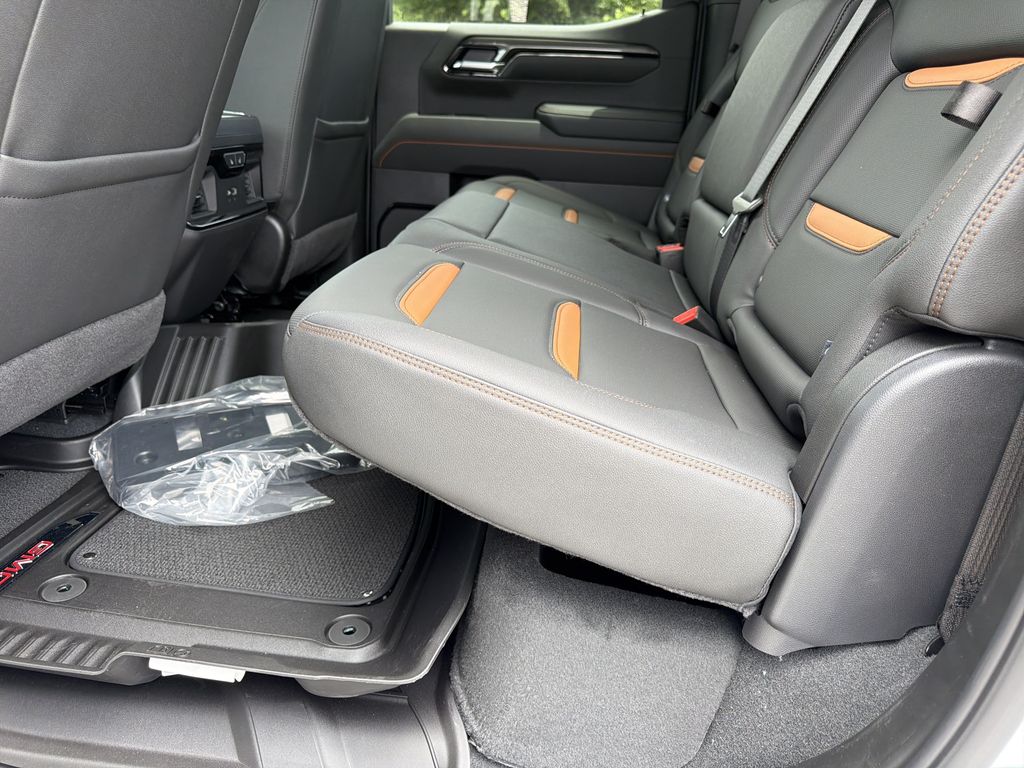 2026 GMC Sierra 1500 AT4 - Photo 18