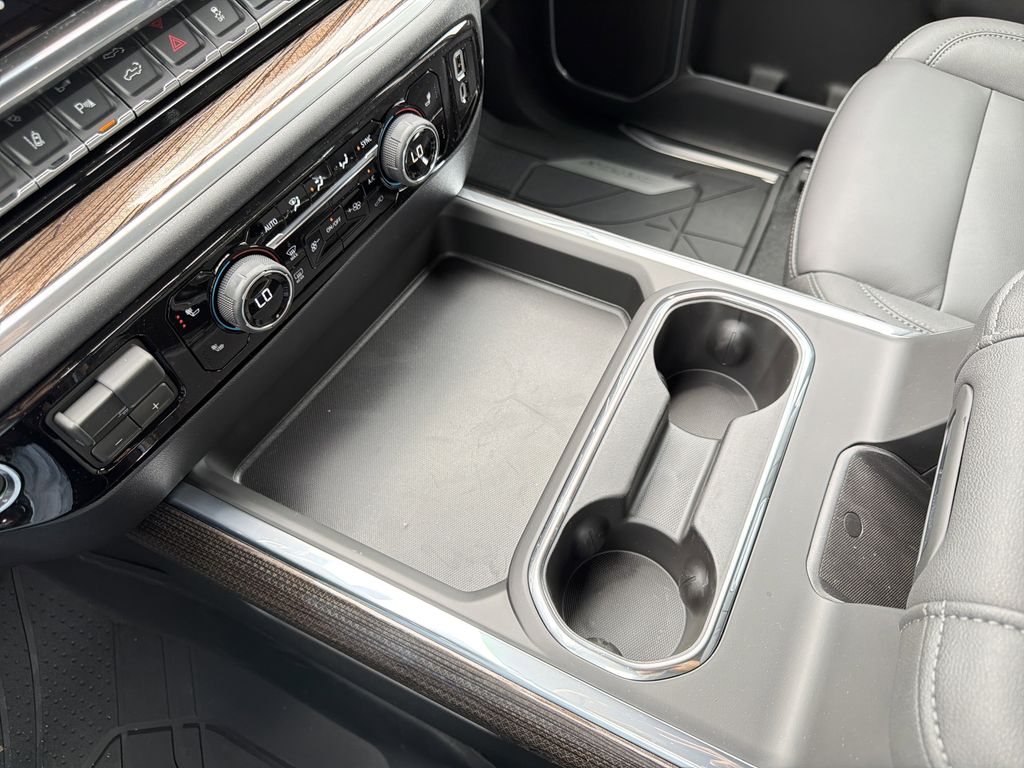 2026 Chevrolet Silverado 3500 HD LT - Photo 7