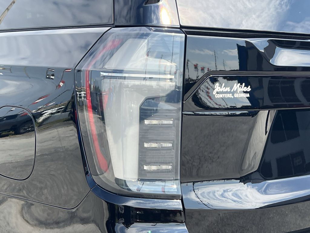 2025 Chevrolet Suburban High Country - Photo 27