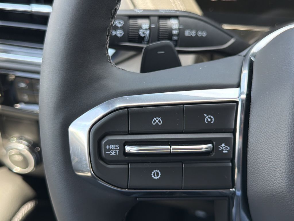 2026 GMC Yukon XL Denali - Photo 10