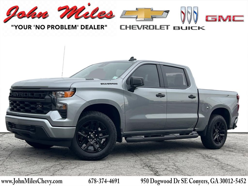 2026 Chevrolet Silverado 1500 Custom's photo