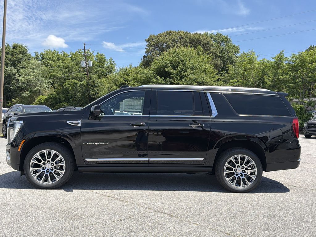 2026 GMC Yukon XL Denali - Photo 20