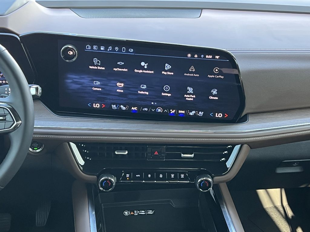 2025 Chevrolet Tahoe High Country photo 3