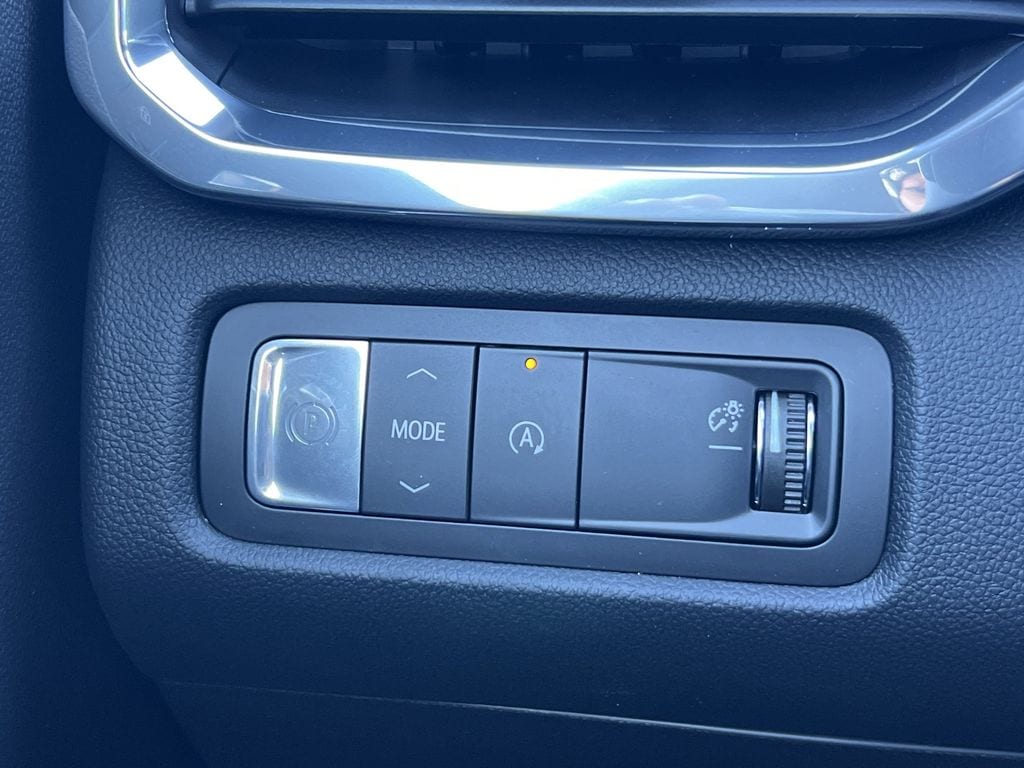 2026 GMC Acadia Elevation - Photo 11
