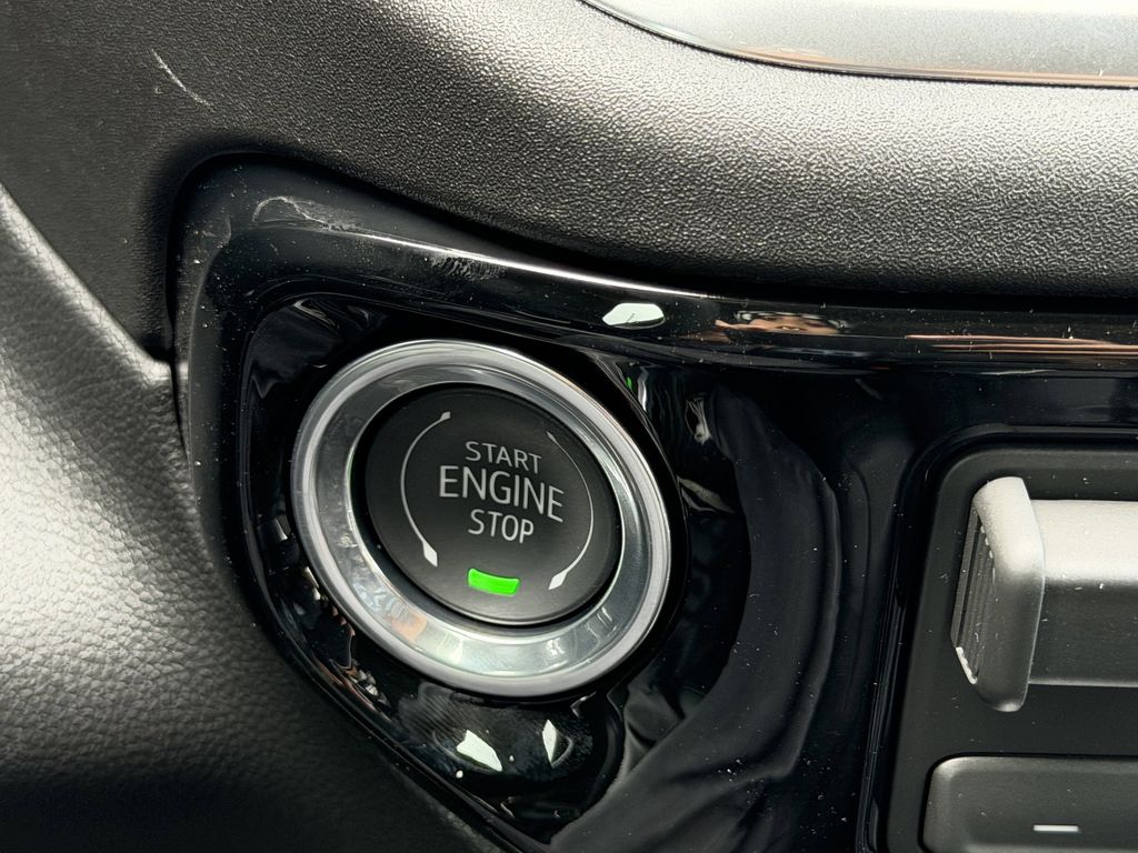 2026 Chevrolet Silverado 1500 LTZ - Photo 8