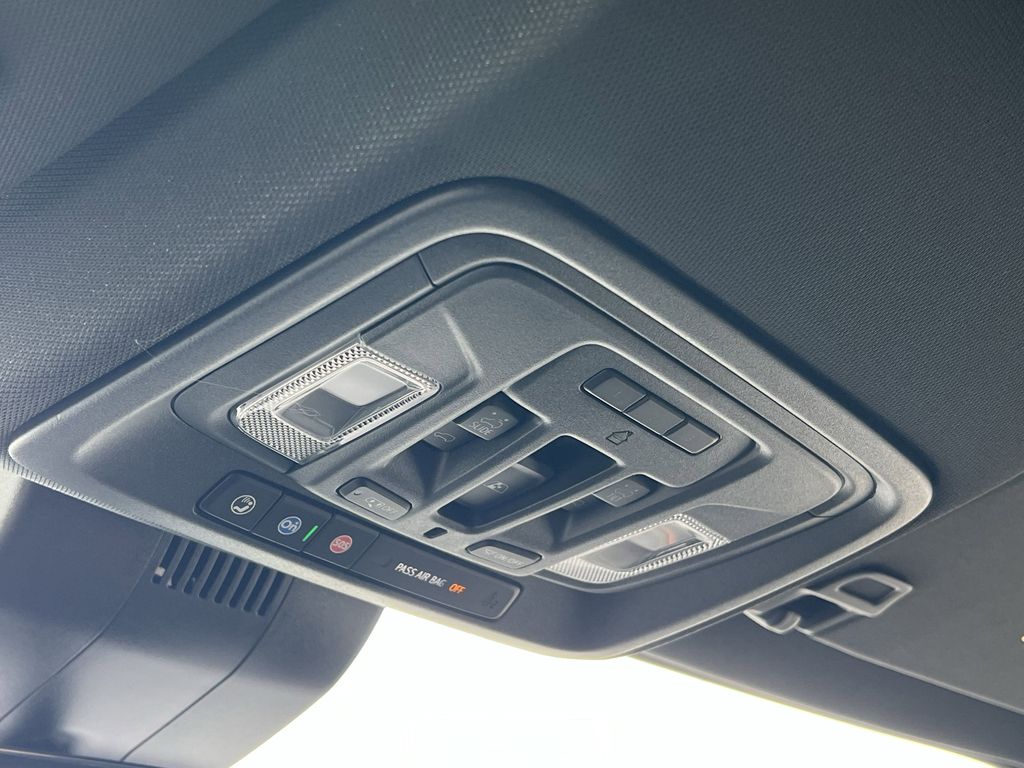 2025 GMC Sierra 1500 AT4 - Photo 12