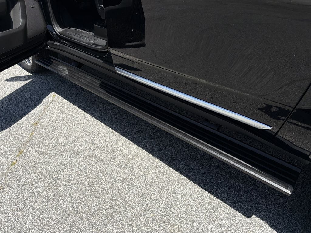2026 GMC Yukon XL Denali - Photo 27