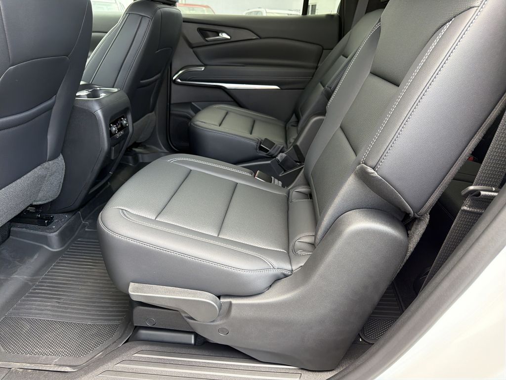 2026 Chevrolet Traverse LT - Photo 16