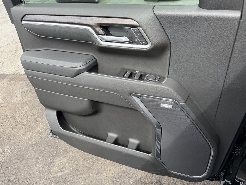 2026 Chevrolet Silverado 1500 LTZ - Photo 13