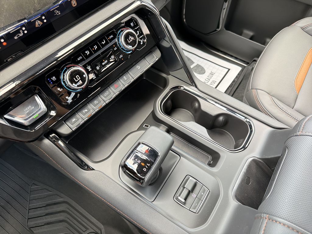 2026 GMC Sierra 1500 AT4 - Photo 7