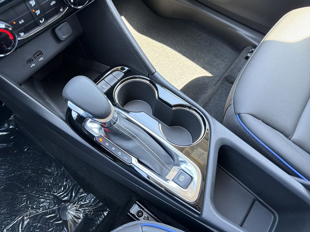 2026 Buick Encore GX Sport Touring - Photo 7