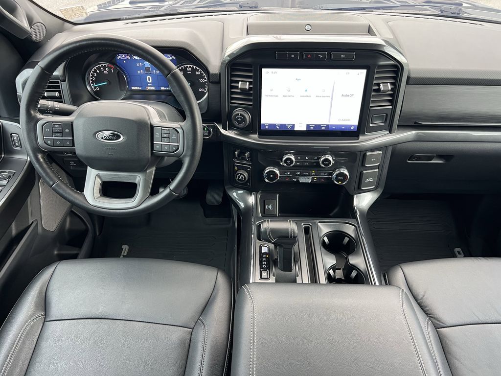 2022 Ford F-150 XL photo 2