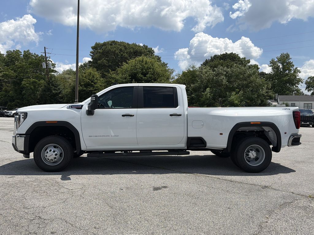 2026 GMC Sierra 3500HD Pro - Photo 17