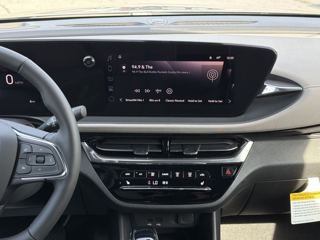 New 2026 Buick Envista Avenir SUV