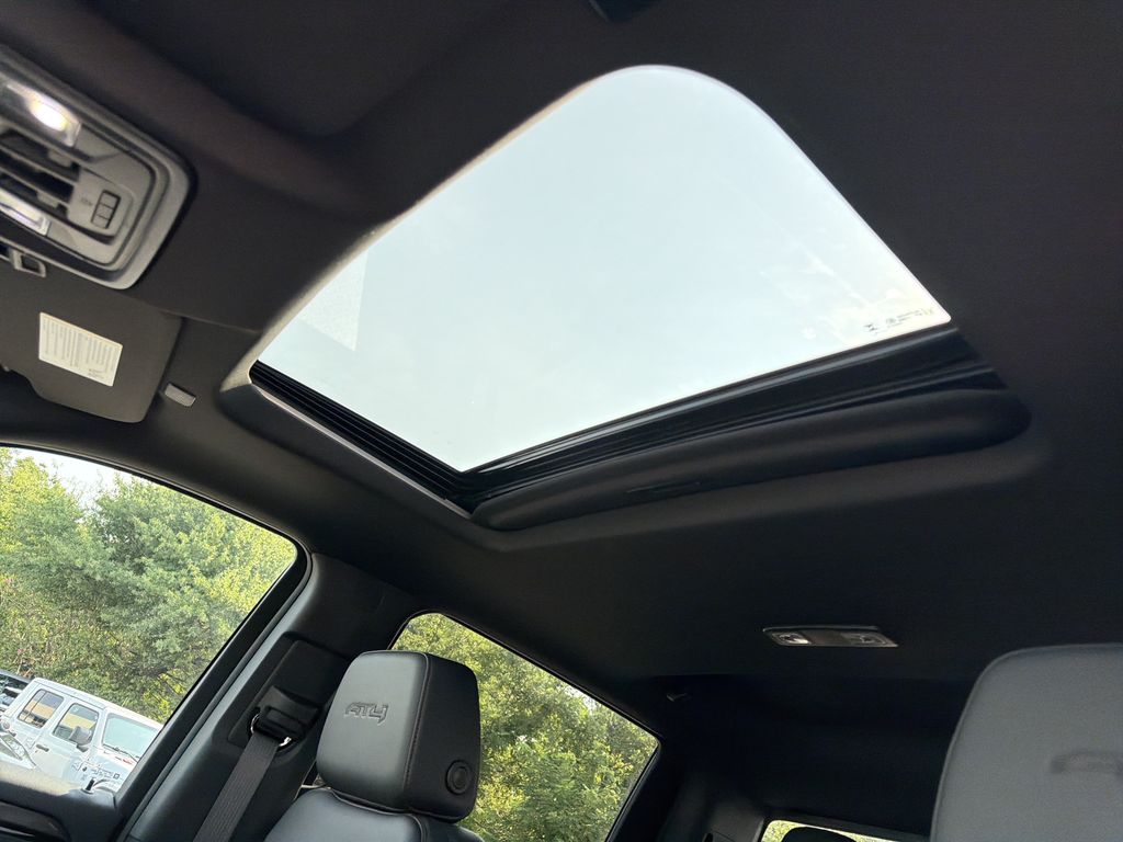 2026 GMC Sierra 1500 AT4 - Photo 13