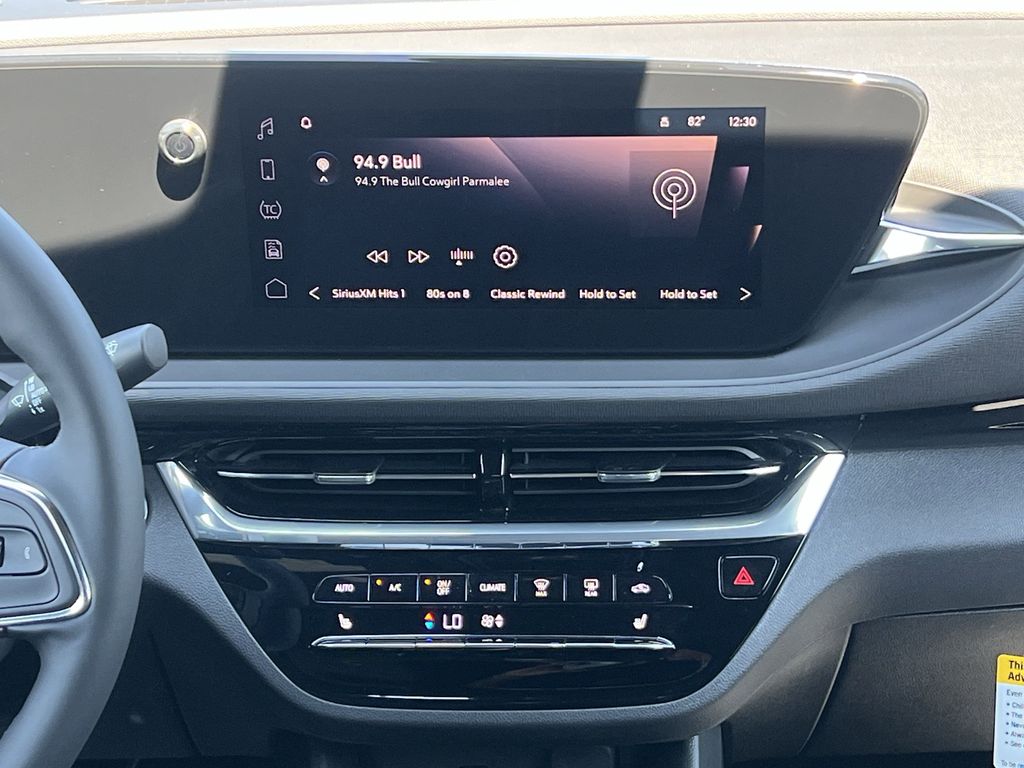 2025 Buick Envista Avenir photo 2