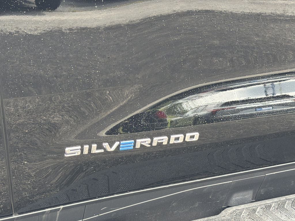 2026 Chevrolet Silverado EV LT - Photo 21
