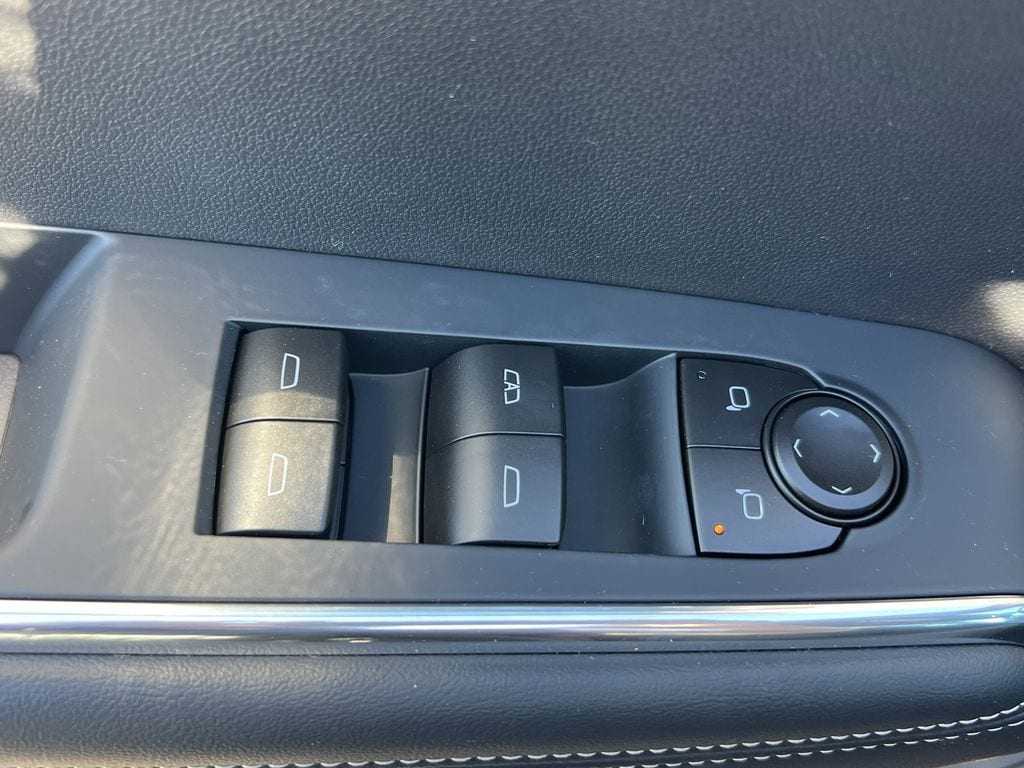 2026 GMC Acadia Elevation - Photo 14