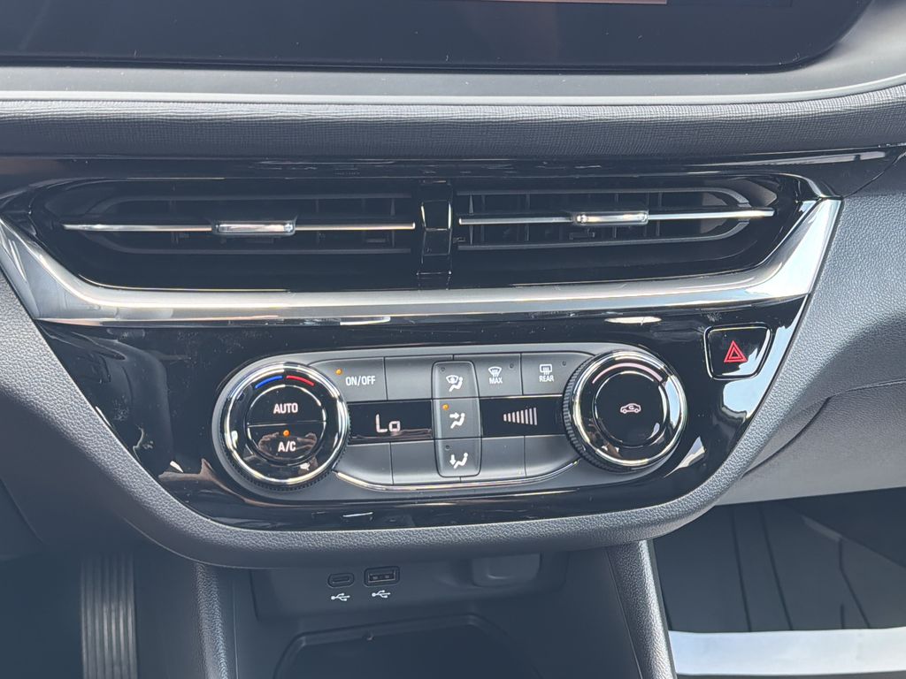 2026 Buick Envista Sport Touring - Photo 6