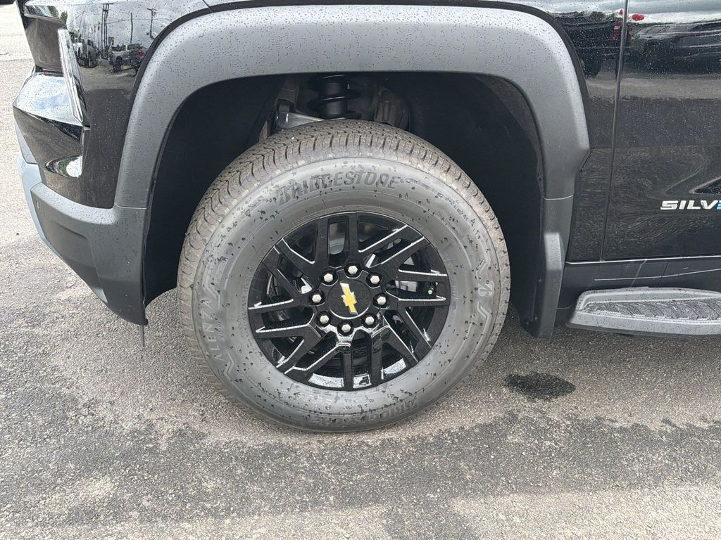 2026 Chevrolet Silverado EV LT - Photo 20