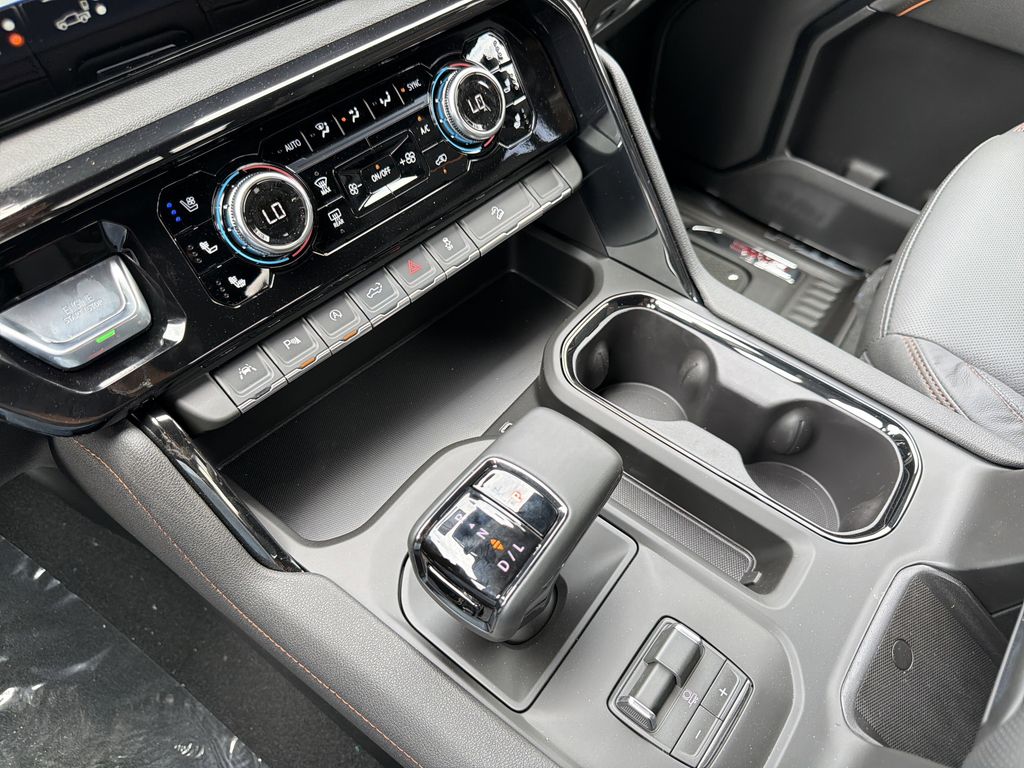 2026 GMC Sierra 1500 AT4 - Photo 7