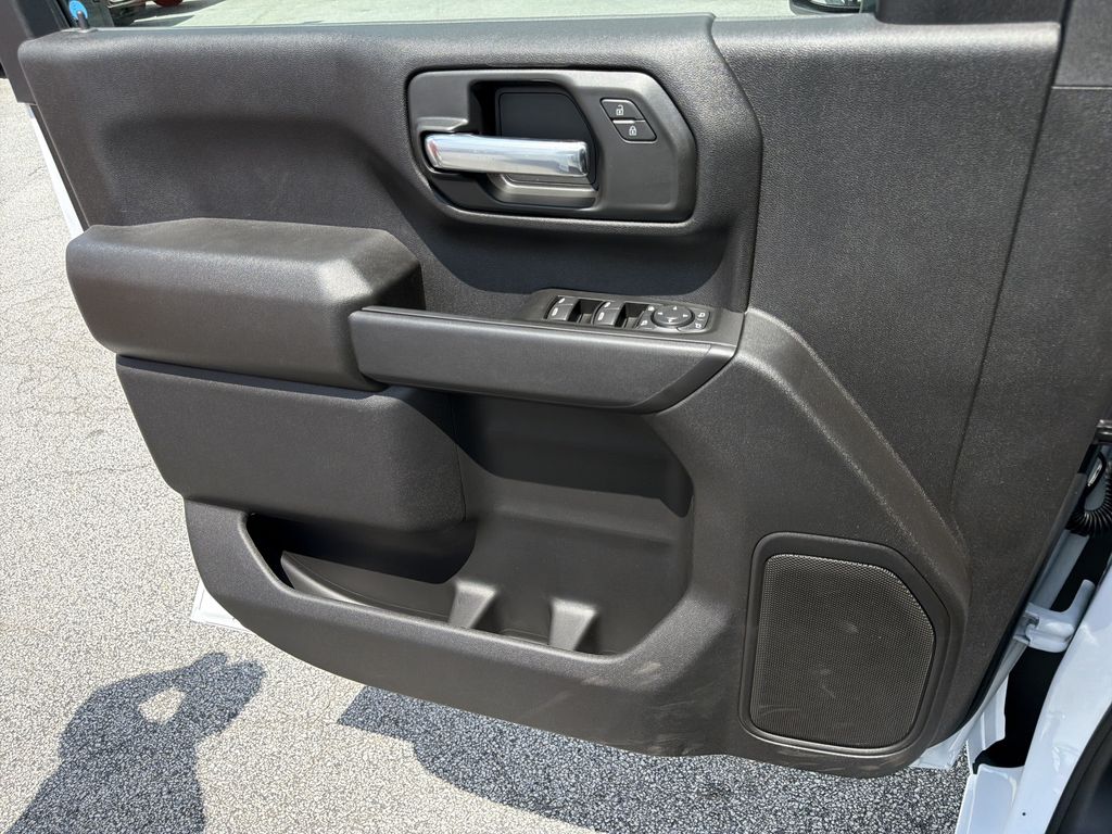 2026 GMC Sierra 3500HD Pro - Photo 13