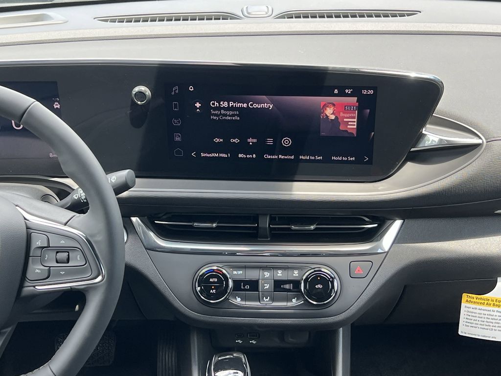 2025 Buick Envista Preferred photo 3