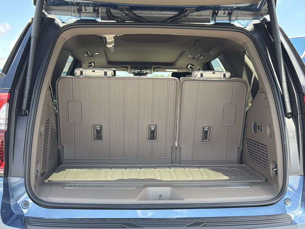 2026 GMC Yukon Denali - Photo 20