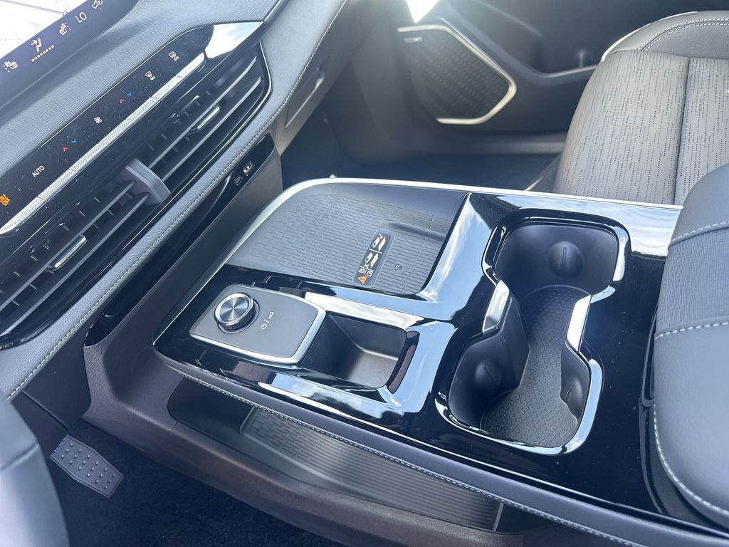 2026 Buick Enclave Sport Touring - Photo 11