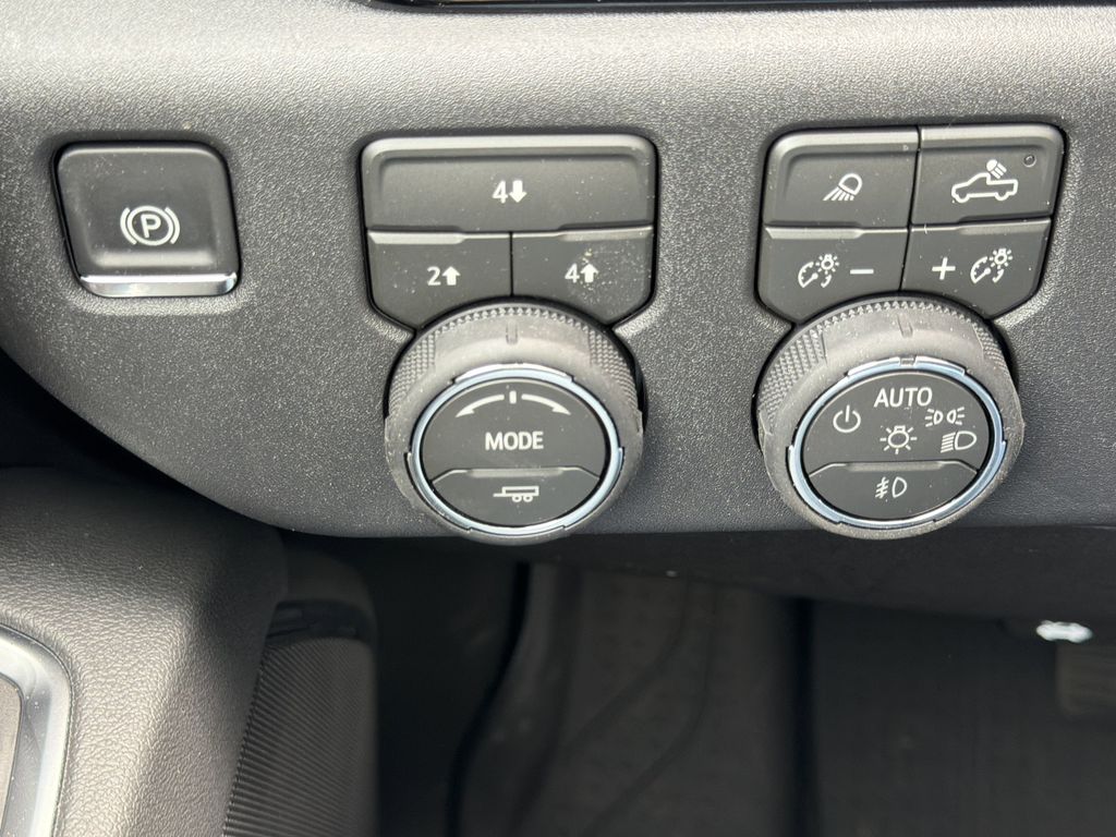 2026 Chevrolet Silverado 3500 HD LT - Photo 11