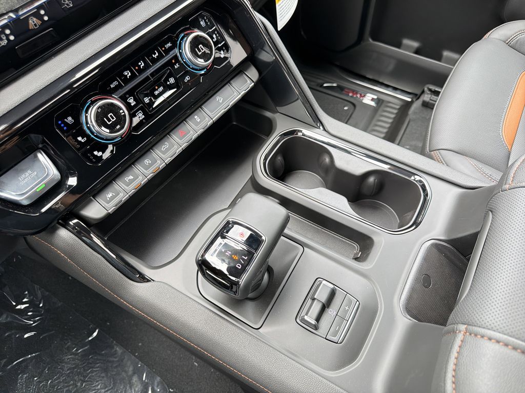 2026 GMC Sierra 1500 AT4 - Photo 7