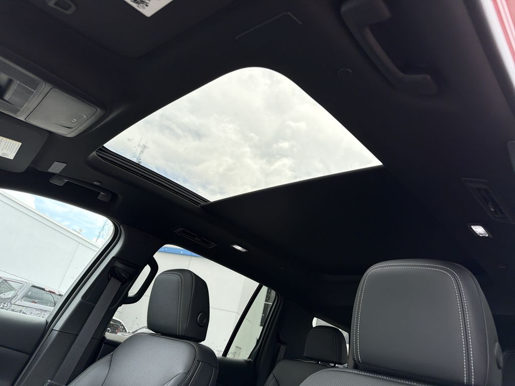 2026 Chevrolet Traverse LT - Photo 13