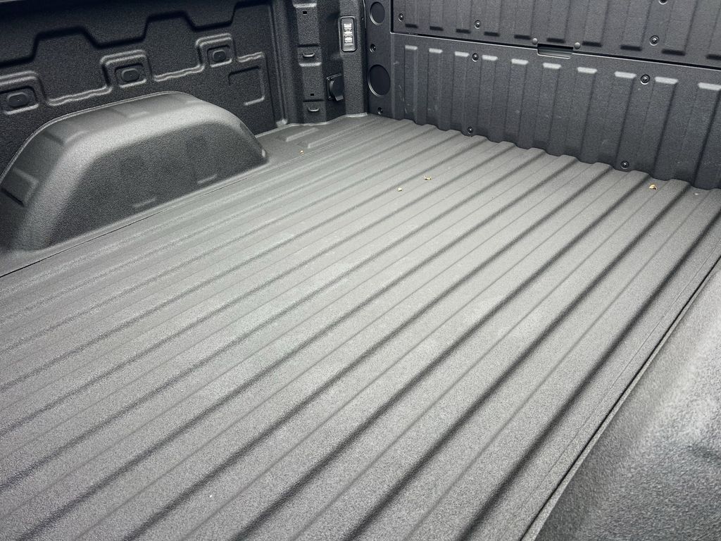 2025 GMC Sierra 1500 AT4 - Photo 19