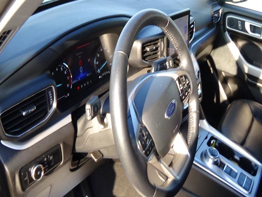 2024 Ford Explorer XLT - Photo 18