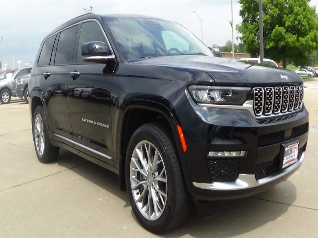 Used 2025 Jeep Grand Cherokee L Summit SUV